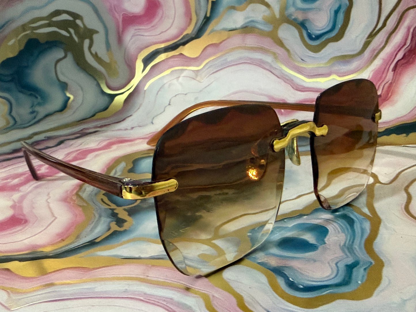 Brown sunglasses